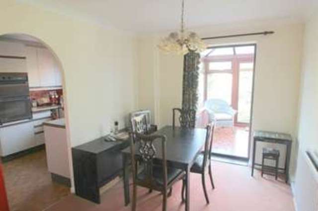  Image of 4 bedroom Detached house for sale in Bridgetown Road Stratford-upon-Avon CV37 at Bridgetown Road  Stratford-upon Avon, CV37 7JA