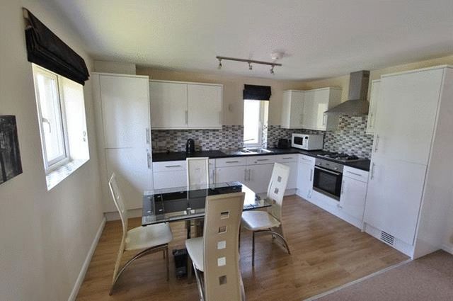  Image of 2 bedroom Flat for sale in Brighton Road Coulsdon CR5 at Brighton Road  Coulsdon, CR5 3DY