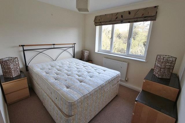  Image of 2 bedroom Flat for sale in Brighton Road Coulsdon CR5 at Brighton Road  Coulsdon, CR5 3DY