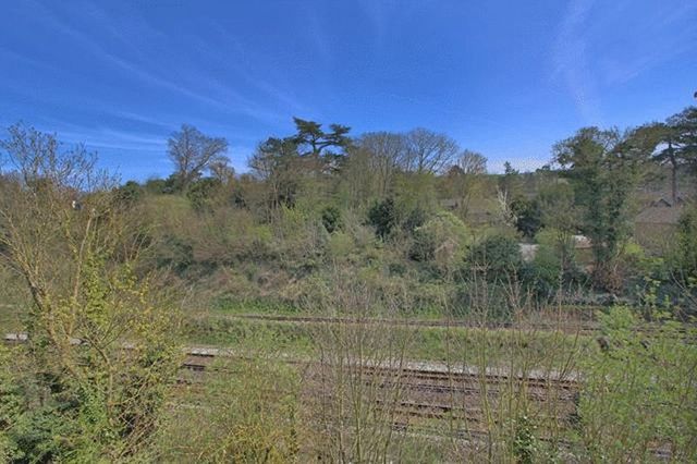  Image of 2 bedroom Flat for sale in Brighton Road Coulsdon CR5 at Brighton Road  Coulsdon, CR5 3DY