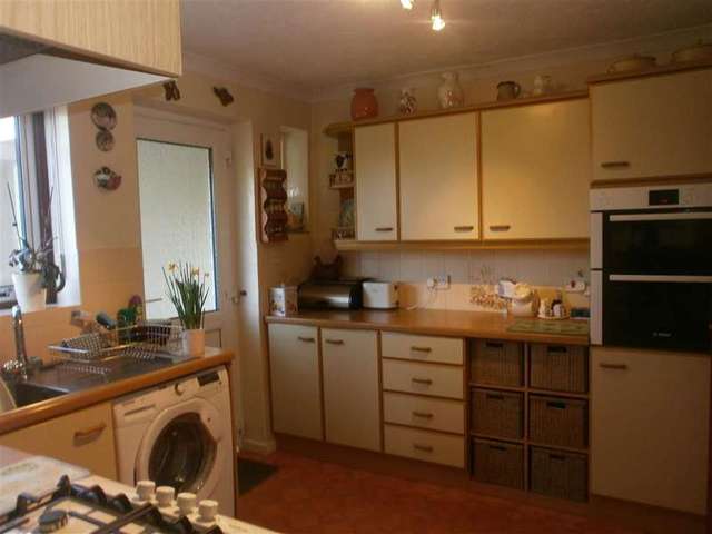  Image of 3 bedroom End of Terrace for sale in Broadsmith Avenue East Cowes PO32 at East Cowes Isle of Wight East Cowes, PO32 6QW