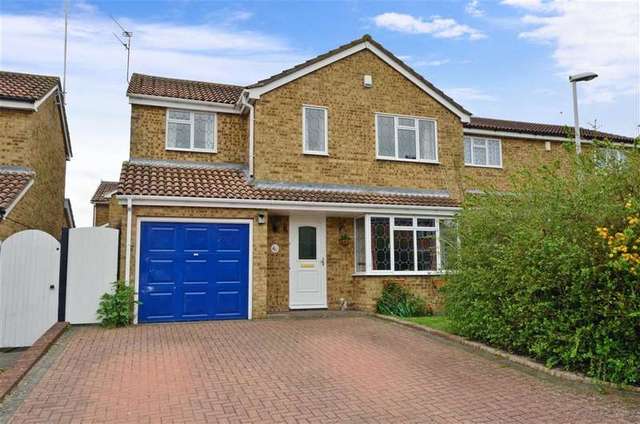  Image of 4 bedroom Detached house for sale in Brooke Drive Gravesend DA12 at Gravesend Kent Gravesend, DA12 4XP