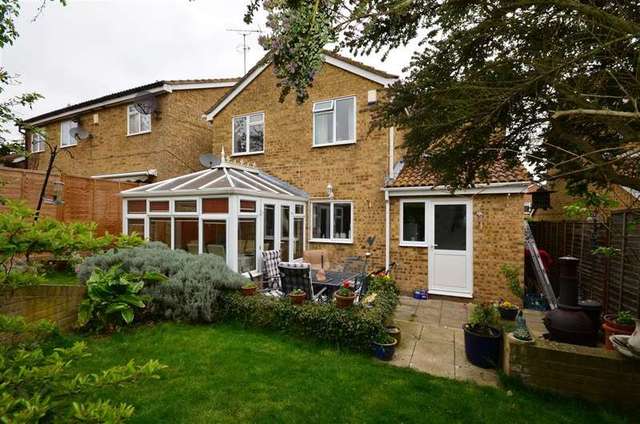  Image of 4 bedroom Detached house for sale in Brooke Drive Gravesend DA12 at Gravesend Kent Gravesend, DA12 4XP
