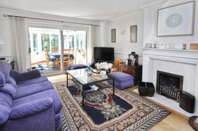  Image of 4 bedroom Detached house for sale in Burcot Park Burcot Abingdon OX14 at Burcot Park Burcot Abingdon, OX14 3DH