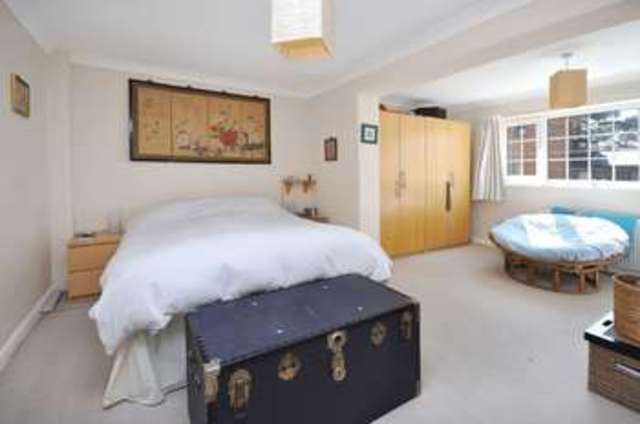  Image of 4 bedroom Detached house for sale in Burcot Park Burcot Abingdon OX14 at Burcot Park Burcot Abingdon, OX14 3DH