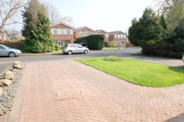 Image of 3 bedroom Detached house for sale in Burlish Close Stourport-on-Severn DY13 at Burlish Close  Stourport-On-Severn, DY13 8YE