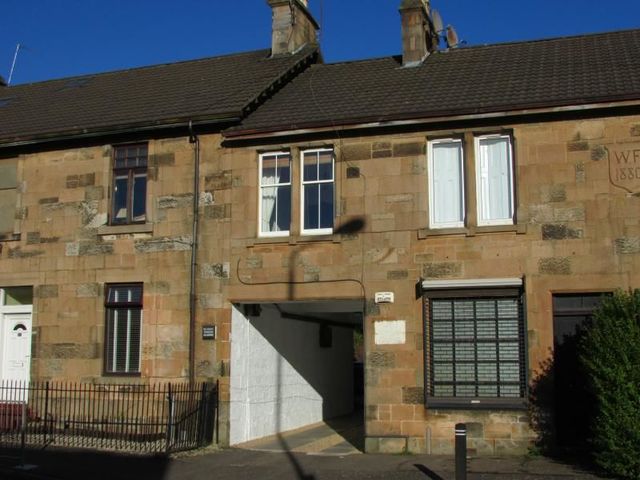  Image of 1 bedroom Flat to rent in Busby Road Clarkston Glasgow G76 at Clarkston East Renfrewshire East Renfrewshire, G76 8BD
