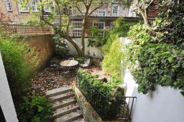  Image of 3 bedroom Terraced house to rent in Cadogan Street London SW3 at Cadogan Street  London, SW3 2PP