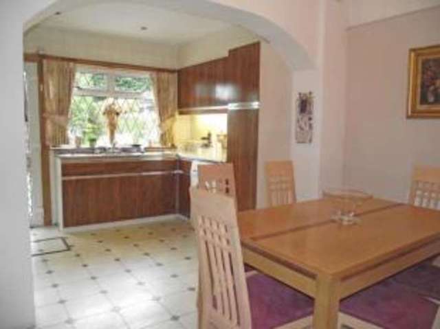  Image of 4 bedroom Detached house for sale in Cadzow Avenue Giffnock Glasgow G46 at Giffnock Glasgow Giffnock, G46 6RD