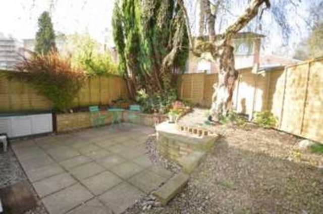  Image of 2 bedroom Flat for sale in Camp Road Clifton Bristol BS8 at Camp Road Clifton Bristol, BS8 3LW