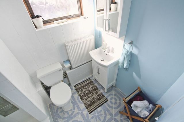  Image of 3 bedroom Maisonette to rent in Campfield Road London SE9 at Campfield Road  Eltham, SE9 5JG