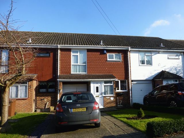  Image of 3 bedroom Terraced house to rent in Campleshon Road Rainham Gillingham ME8 at Campleshon Road  Gillingham, ME8 9LF