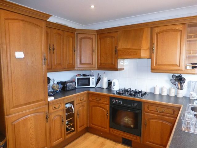  Image of 3 bedroom Terraced house to rent in Campleshon Road Rainham Gillingham ME8 at Campleshon Road  Gillingham, ME8 9LF