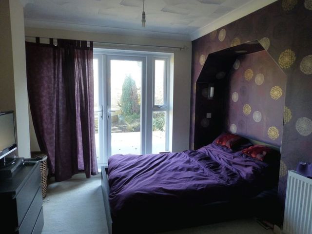  Image of 3 bedroom Terraced house to rent in Campleshon Road Rainham Gillingham ME8 at Campleshon Road  Gillingham, ME8 9LF