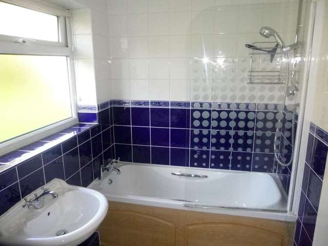  Image of 3 bedroom Detached house to rent in Canterbury Close Ipswich IP2 at Ipswich, IP2 9YJ