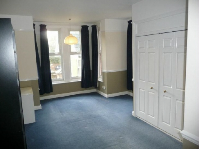  Image of 1 bedroom Flat to rent in Cavendish Grove Southampton SO17 at Southampton Hampshire Southampton, SO17 1XE