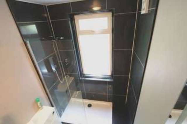  Image of 2 bedroom Flat to rent in Cecil Road Pokesdown Bournemouth BH5 at 4 Cecil Road  Bournemouth, BH5 1DU