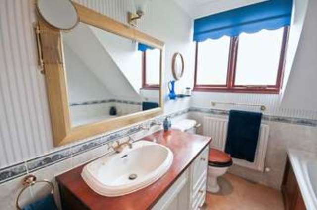  Image of 5 bedroom Detached house for sale in Chapel Lane Ashby-Cum-Fenby Grimsby DN37 at Chapel Lane  Ashby-Cum-Fenby, DN37 0QT