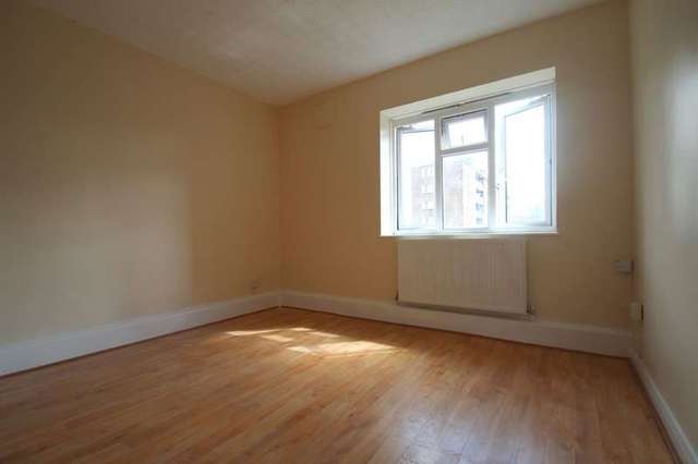  Image of 1 bedroom Flat to rent in Thurtle Road London E2 at Whiston Road  London, E2 8LU