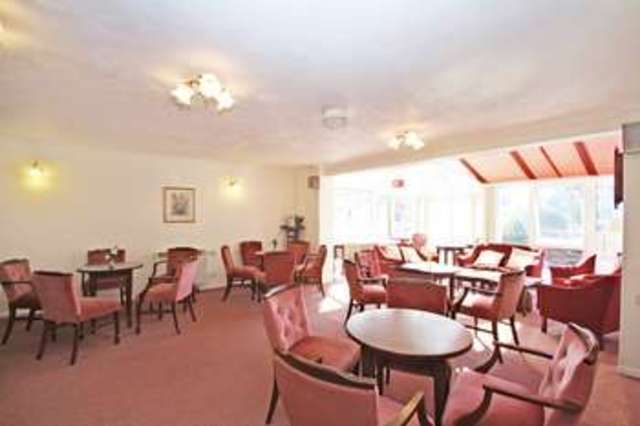  Image of 1 bedroom Retirement Property for sale in Sherwood Close Southampton SO16 at Burgess Road  Southampton, SO16 7NT