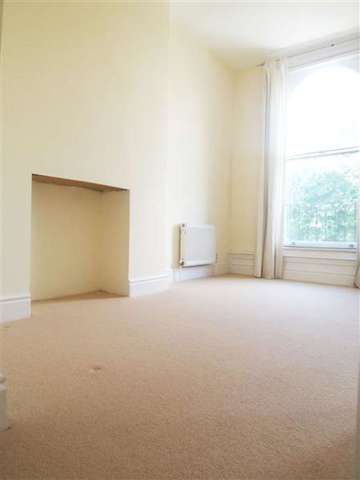 Image of 2 bedroom Apartment to rent in Chestnut Mews The Square Woodford Green IG8 at Woodford Green, IG8 0US