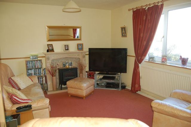  Image of 3 bedroom Semi-Detached house for sale in Chiltern Road Quedgeley Gloucester GL2 at Chiltern Road Quedgeley Gloucester, GL2 4TU