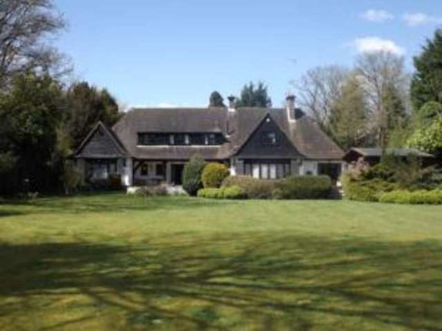  Image of 5 bedroom Detached house for sale in Coulsdon Lane Chipstead Coulsdon CR5 at Chipstead  Chipstead, CR5 3QG
