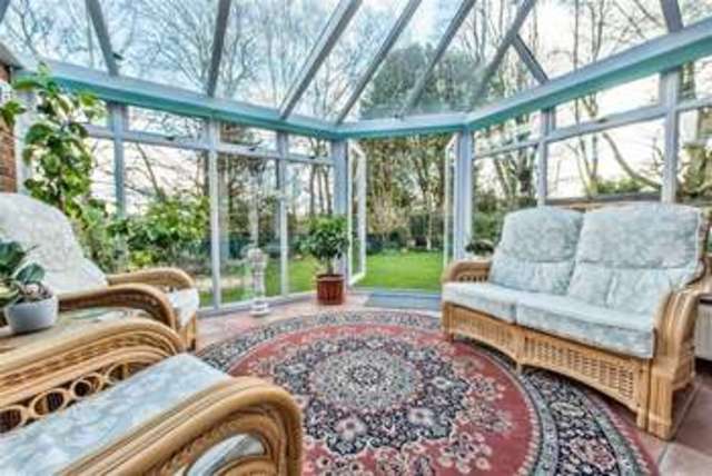  Image of 4 bedroom Property for sale in Hodson Road Chiseldon Swindon SN4 at Hodson Road Chiseldon, Swindon Chiseldon, Swindon, SN4 0LN