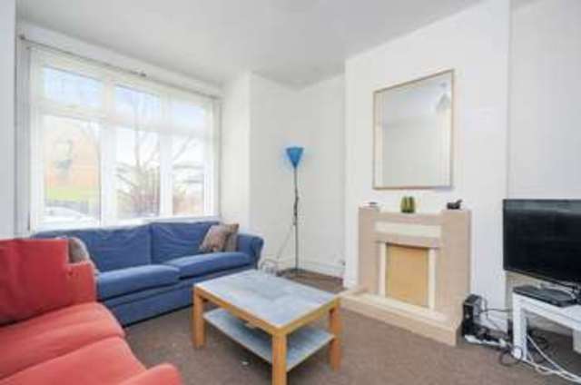  Image of 3 bedroom Terraced house for sale in Church Lane London SW17 at Church Lane  Tooting, SW17 9PR