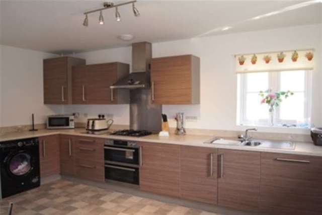  Image of 4 bedroom Detached house to rent in Citrine Close Bridgwater TA6 at Bridgwater, TA6 6XJ