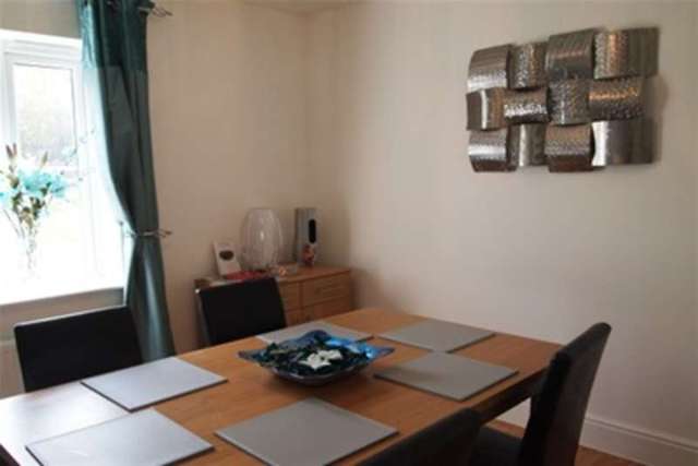  Image of 4 bedroom Detached house to rent in Citrine Close Bridgwater TA6 at Bridgwater, TA6 6XJ