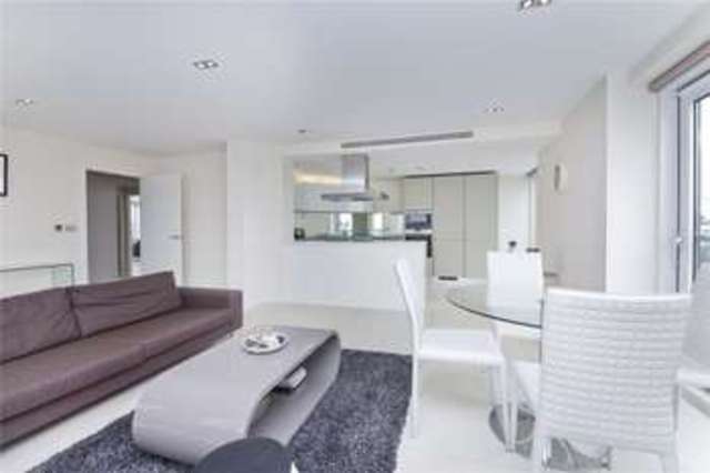 Image of 2 bedroom Flat to rent in City Road London EC1Y at Shoreditch London Barbican, EC1Y 1AH