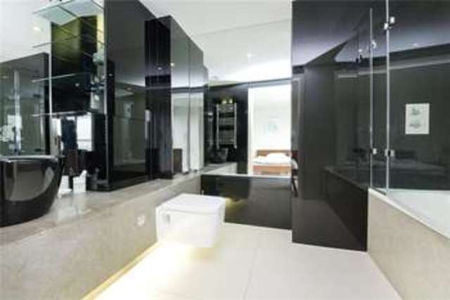  Image of 2 bedroom Flat to rent in City Road London EC1Y at Shoreditch London Barbican, EC1Y 1AH