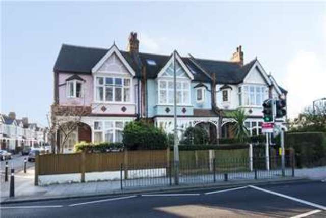  Image of 4 bedroom Detached house for sale in Clapham Common West Side London SW4 at Clapham London Clapham, SW4 9BE