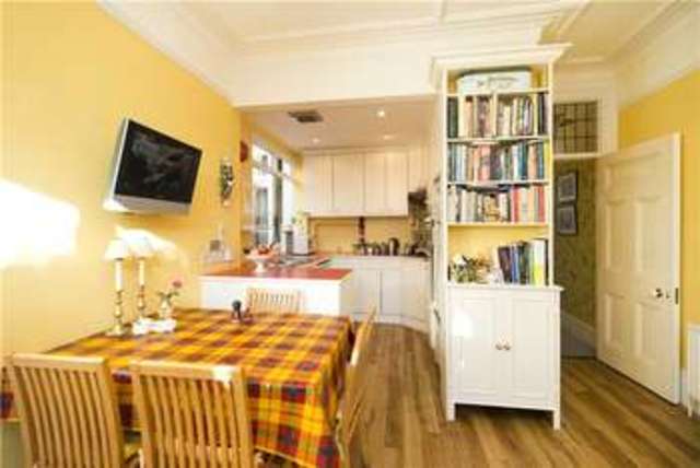  Image of 4 bedroom Detached house for sale in Clapham Common West Side London SW4 at Clapham London Clapham, SW4 9BE