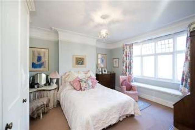  Image of 4 bedroom Detached house for sale in Clapham Common West Side London SW4 at Clapham London Clapham, SW4 9BE