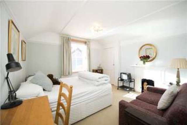  Image of 4 bedroom Detached house for sale in Clapham Common West Side London SW4 at Clapham London Clapham, SW4 9BE
