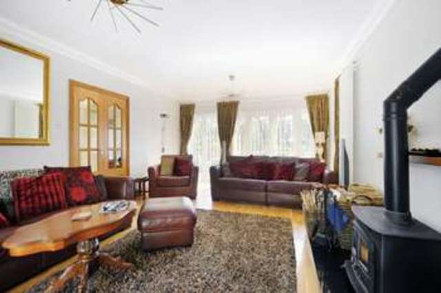  Image of 5 bedroom Detached house for sale in Clapham Common Clapham Worthing BN13 at Clapham Common Clapham Worthing, BN13 3UR