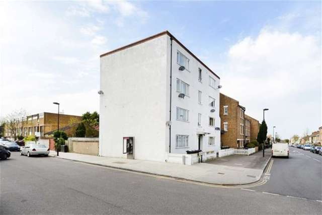  Image of 1 bedroom Flat for sale in Clive Road London SE21 at Dulwich, SE21 8BZ