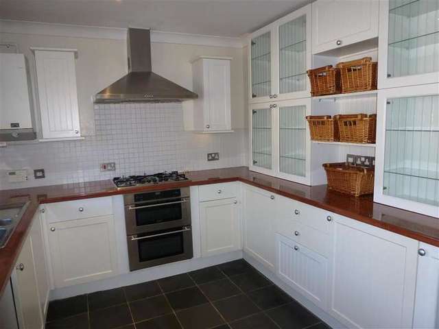  Image of 4 bedroom Terraced house for sale in Clydesdale Gardens Bognor Regis PO22 at Bognor Regis West Sussex Bognor Regis, PO22 9BE