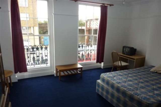  Image of 5 bedroom Terraced house to rent in Commercial Road London E14 at London, E14 7LA
