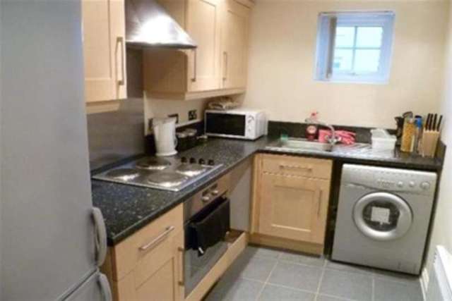  Image of 1 bedroom Flat to rent in Spinner Croft Chesterfield S40 at Chesterfield, S40 2GD