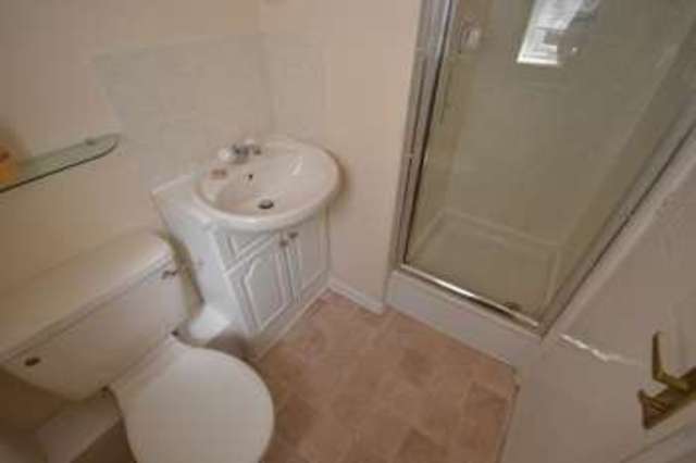  Image of 3 bedroom Detached house to rent in Cornforth Way Widnes WA8 at Cornforth Way  Widnes, WA8 9WB