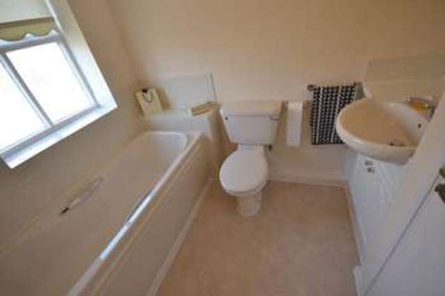  Image of 3 bedroom Detached house to rent in Cornforth Way Widnes WA8 at Cornforth Way  Widnes, WA8 9WB