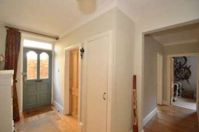  Image of 2 bedroom Flat for sale in Cotham Gardens Bristol BS6 at Cotham Gardens Redland Bristol, BS6 6HD