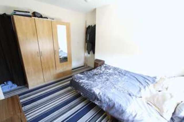  Image of 3 bedroom Semi-Detached house for sale in Crabwood Road Southampton SO16 at Crabwood Road  Southampton, SO16 9GD