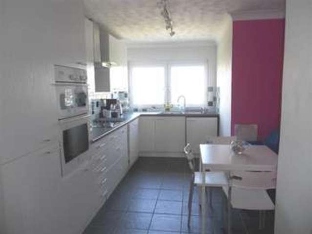  Image of 2 bedroom Property for sale in Manor Road Bournemouth BH1 at Crag Head East Cliff East Cliff, BH1 3JF