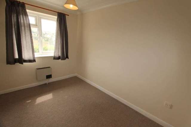  Image of 2 bedroom End of Terrace to rent in Daneacre Road Radstock BA3 at Radstock Somerset, BA3 3JS