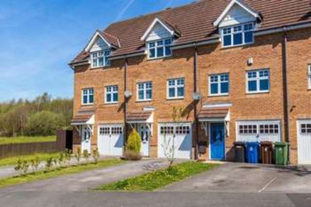  Image of 3 bedroom Detached house for sale in Dartington Road Platt Bridge Wigan WN2 at Dartington Road Platt Bridge Wigan, WN2 5BE