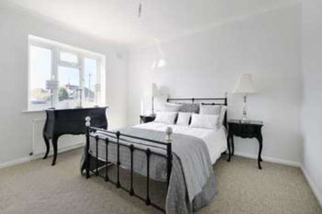  Image of 3 bedroom Bungalow for sale in Dawes Close Worthing BN11 at Dawes Close  Worthing, BN11 2LB